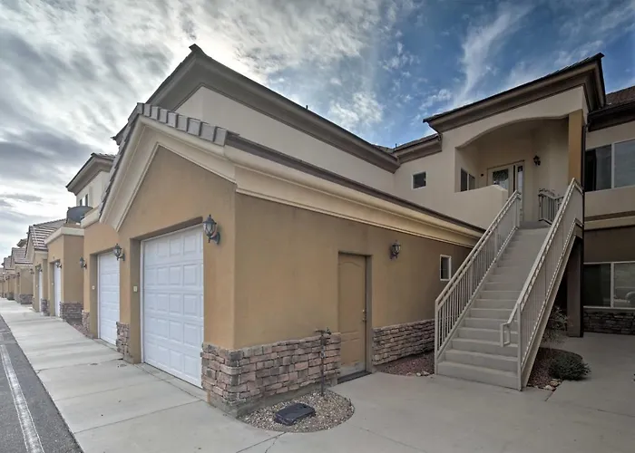 Holiday home Desert W/ Pool ~ 3 Miles To Colorado River! Bullhead City